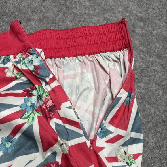 Disney Dress Shop Epcot United Kingdom Skirt Women's XS UK Flag Floral WDW NWT - Picture 5 of 10